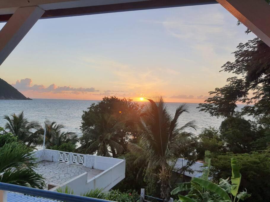 Appartamento Vwe Moun Bay Deshaies Esterno foto